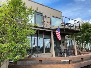 Photo #1: 20447232 Listing 