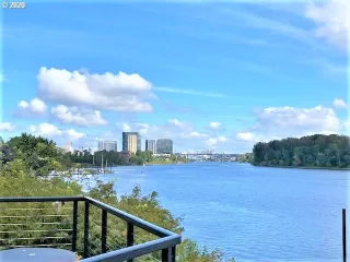 Photo #2: 20447232 Listing 