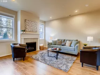 Photo #6: 20447247 Listing 