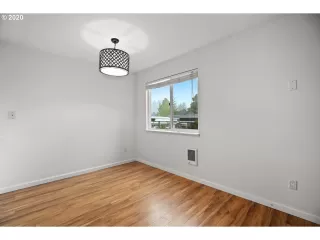 Photo #6: 20447407 Listing 