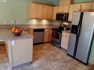 Photo #2: 20447514 Listing