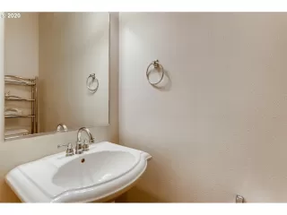 Photo #2: 20448371 Listing