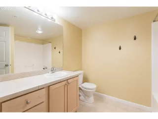 Photo #3: 20450165 Listing