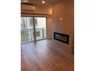 Photo #6: 20450703 Listing