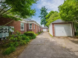 Photo #2: 20450886 Listing