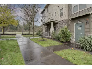 Photo #2: 20450959 Listing 