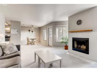 Photo #3: 20451098 Listing