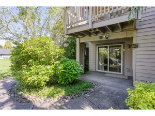 Photo #2: 20451607 Listing