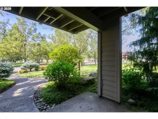 Photo #3: 20451607 Listing