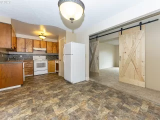 Photo #4: 20453143 Listing 