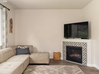 Photo #3: 20453943 Listing