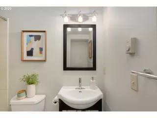 Photo #5: 20454570 Listing