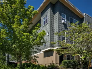 Photo #1: 20454669 Listing 