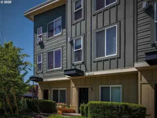 Photo #3: 20454669 Listing 