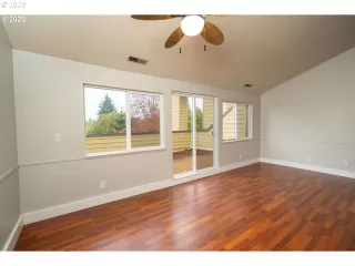 Photo #2: 20455555 Listing