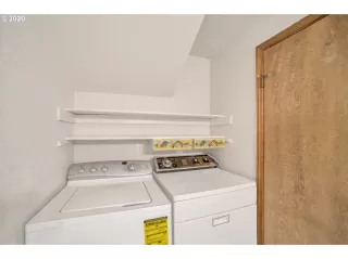 Photo #6: 20455613 Listing