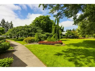 Photo #1: 20457381 Listing