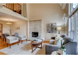 Photo #2: 20457849 Listing 