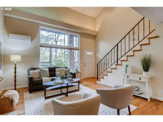 Photo #4: 20457849 Listing 