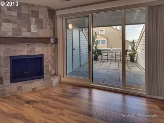 Photo #2: 20457980 Listing