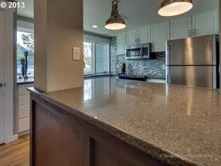 Photo #4: 20457980 Listing