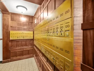 Photo #2: 20459591 Listing