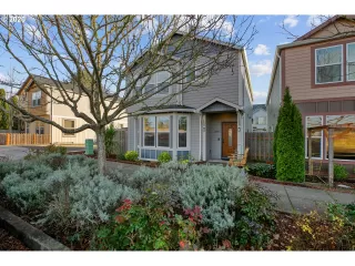 Photo #1: 20459943 Listing