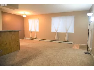 Photo #3: 20461360 Listing