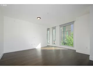 Photo #2: 20462076 Listing