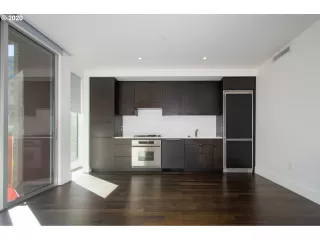 Photo #5: 20462076 Listing