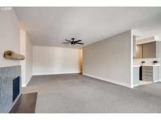 Photo #2: 20462288 Listing