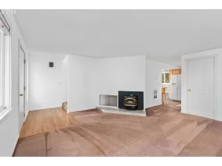 Photo #1: 20462427 Listing