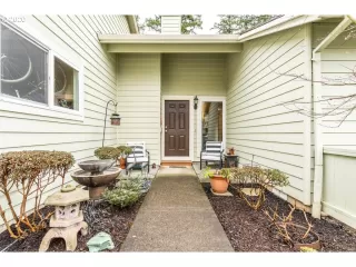 Photo #1: 20462940 Listing