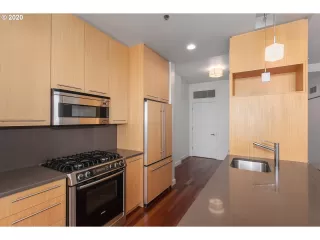 Photo #6: 20462997 Listing