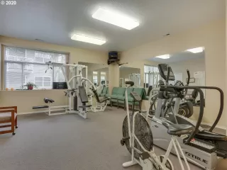 Photo #4: 20463270 Listing