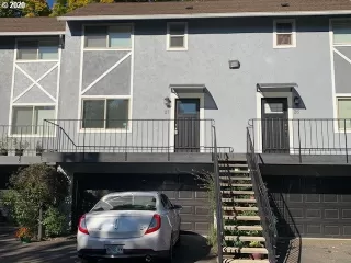 Photo #2: 20463345 Listing