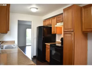 Photo #5: 20463738 Listing 