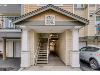 Photo #2: 20464736 Listing