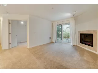 Photo #4: 20464736 Listing