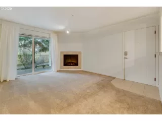 Photo #5: 20464736 Listing