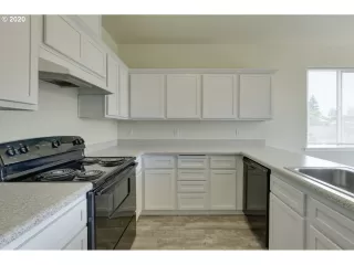 Photo #2: 20465433 Listing 