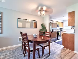 Photo #6: 20465546 Listing