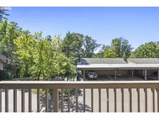 Photo #5: 20466659 Listing