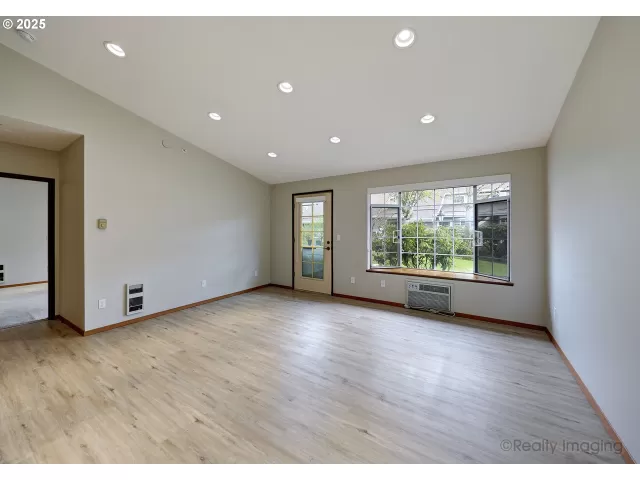 MLS: 204673217 Condo For Sale