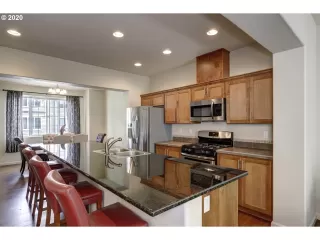 Photo #3: 20467405 Listing 