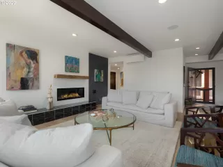 Photo #4: 20468059 Listing