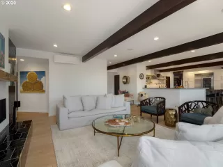 Photo #5: 20468059 Listing