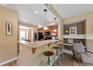 Photo #3: 20468175 Listing