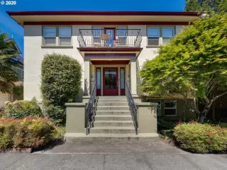 More Details about MLS # 20468392 : 2049 NW OVERTON ST 4