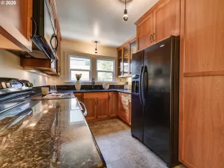 Photo #2: 20468392 Listing